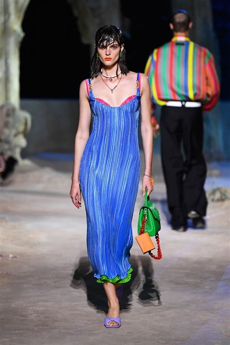 versace summer spring 2021